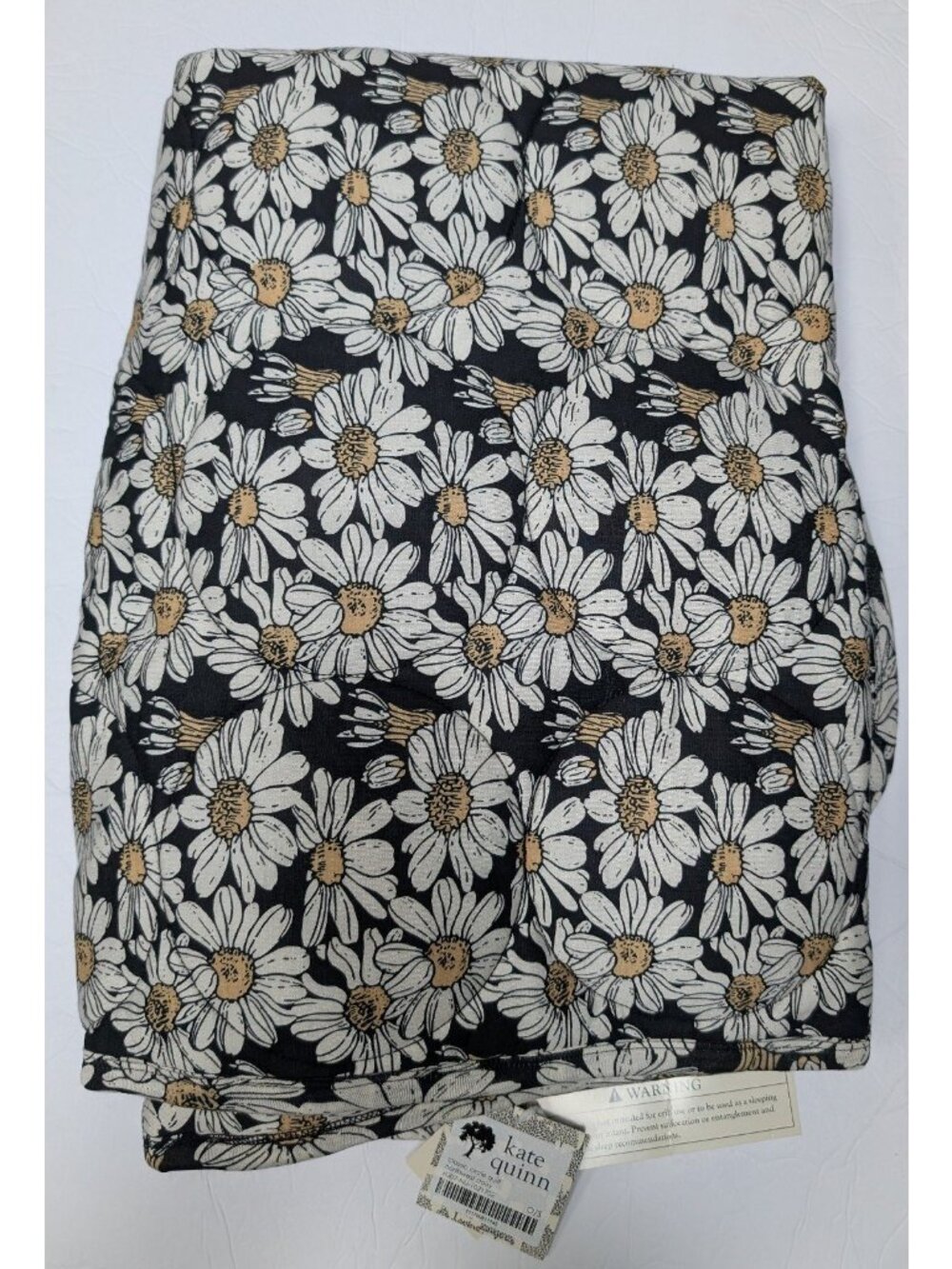 Kate Quinn Modal Circle Quilt Northwest Daisy Black White Daisies Baby Blanket